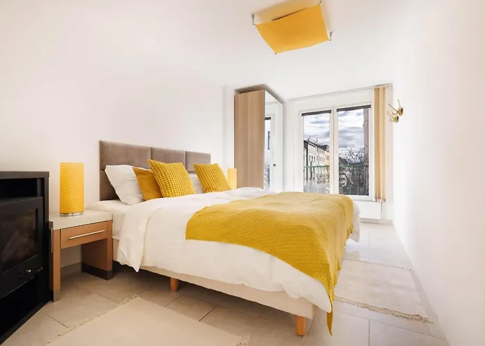Bright & Cozy 3 Near Everything Apartman *