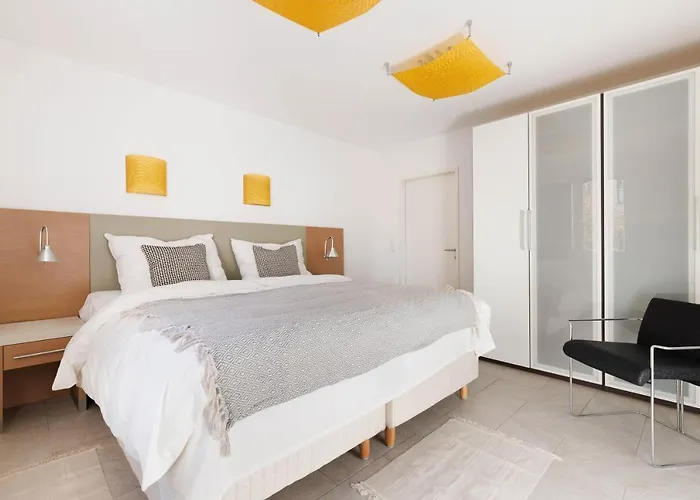 Bright & Cozy 3 Near Everything Apartman